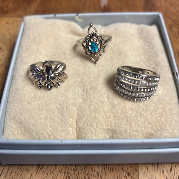 Trio of rings - Picture 1 of 4